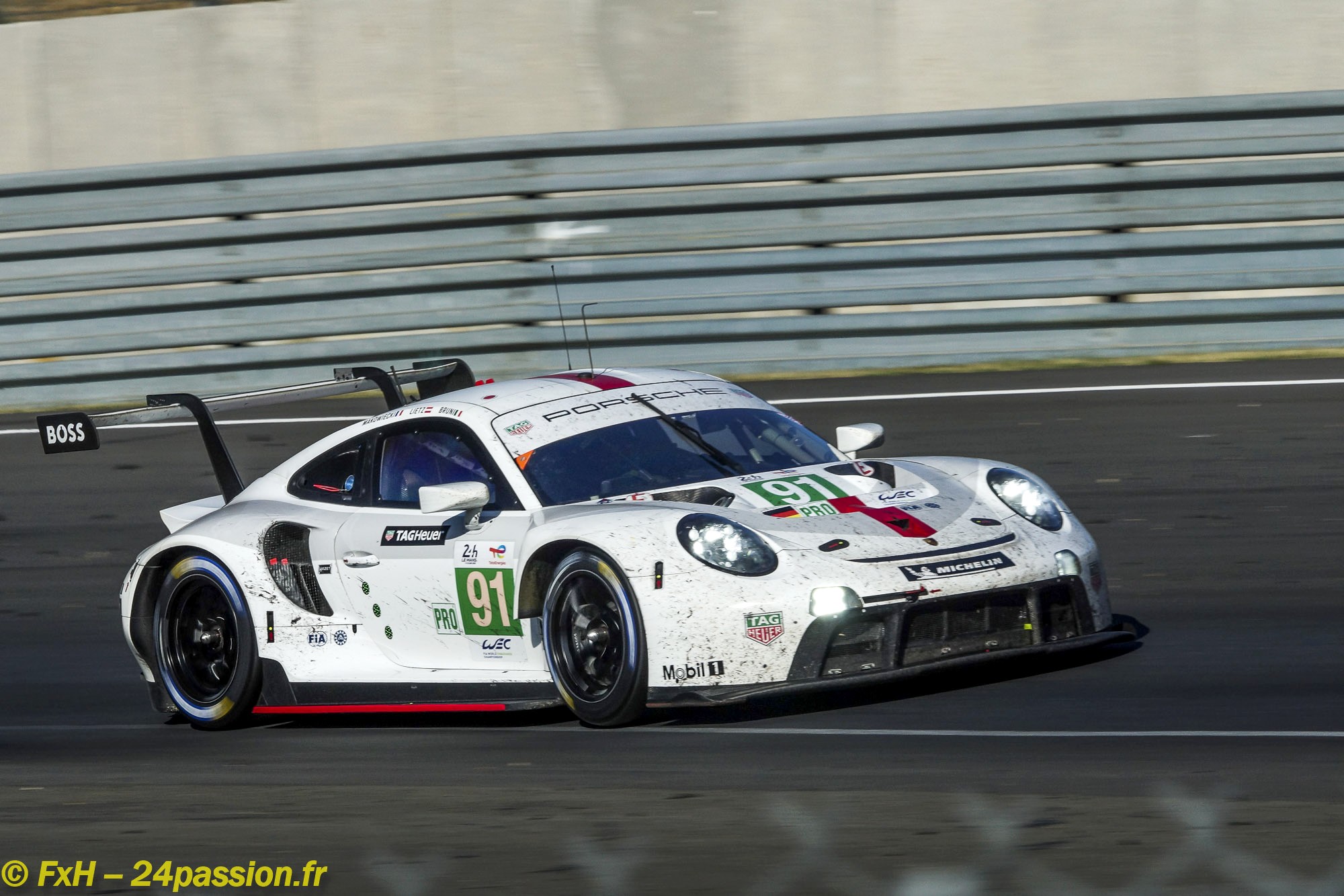Porsche 911 RSR-19.Cliquez pour acc�der � la page